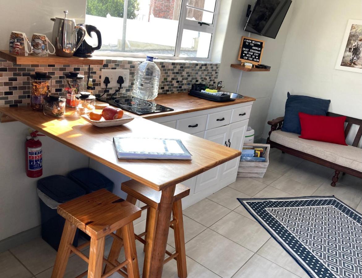 C-Pampoentjie Apartment Struisbaai Luaran gambar